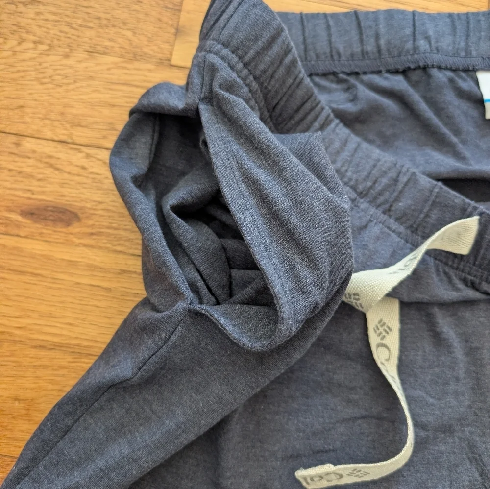 NWT Columbia Men's Blue Gray Leisure Shorts